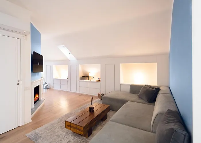 Sant'andrea Penthouse By Montenapoleone Living דירה *