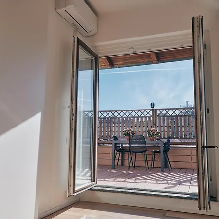 Sant'andrea Penthouse By Montenapoleone Living Μιλάνο